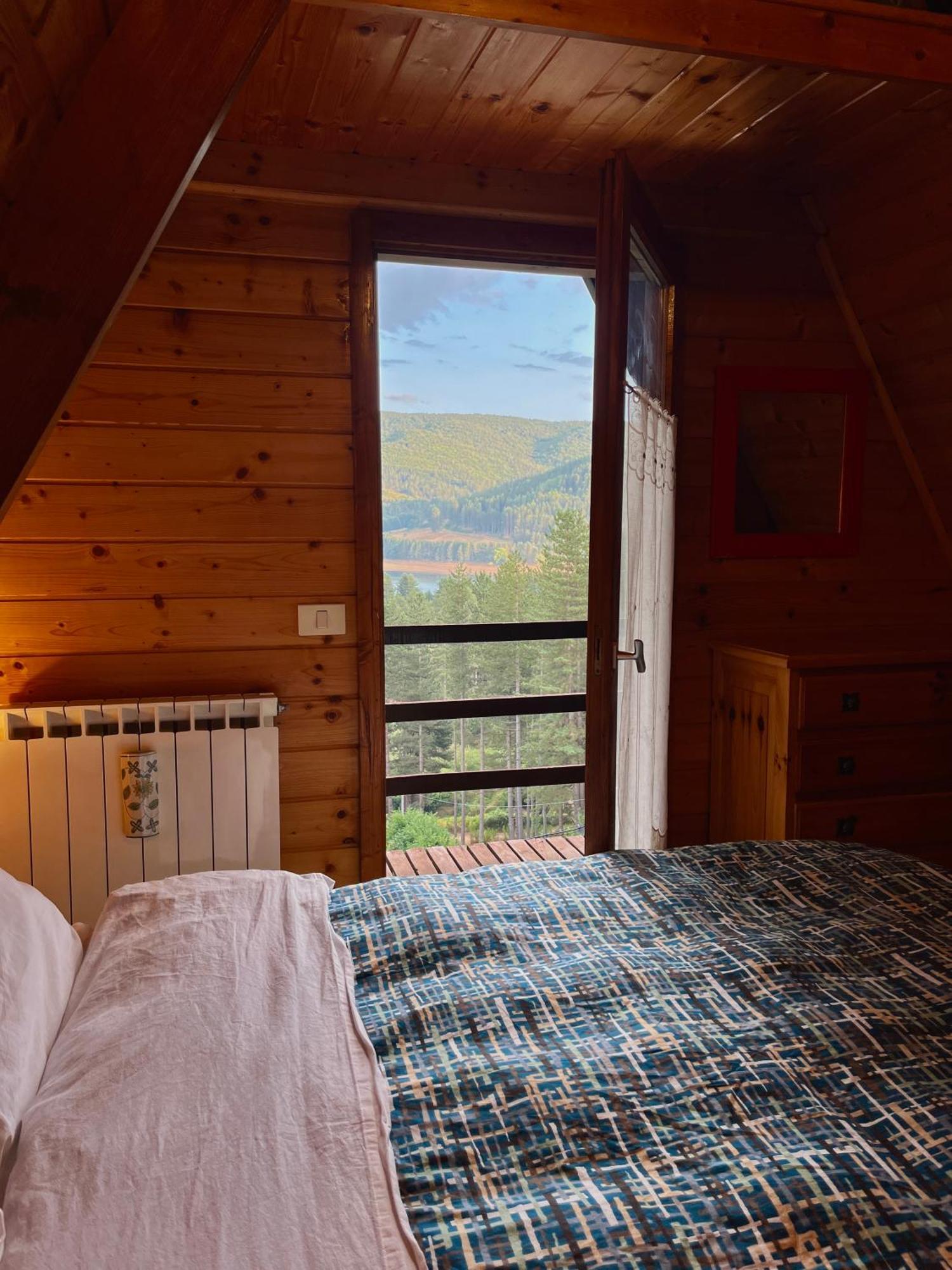 Chalet Natura La Taverna Dei 3 Porcellini Cavaliere  Esterno foto
