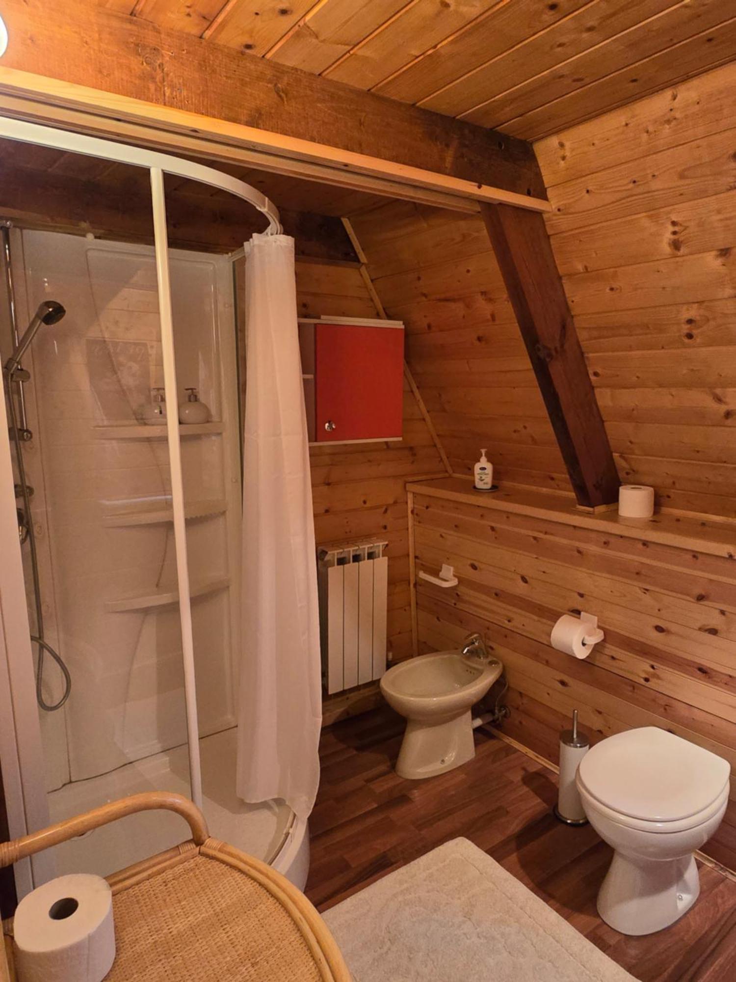 Chalet Natura La Taverna Dei 3 Porcellini Cavaliere  Esterno foto